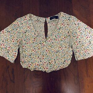 MINK PINK Floral Tied V-neck 3/4 Length Sleeve Faux Wrap Crop Top Sz XS